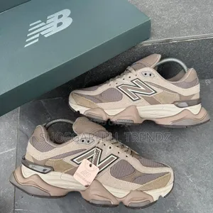 Unisex New Balance Kicks 1906 Size 38 to 47