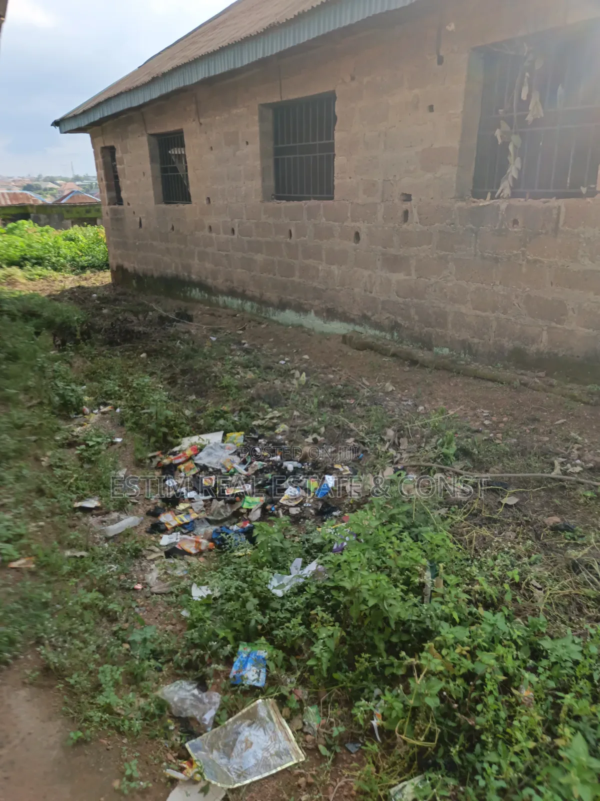 6bdrm Bungalow In Ibadan For Sale