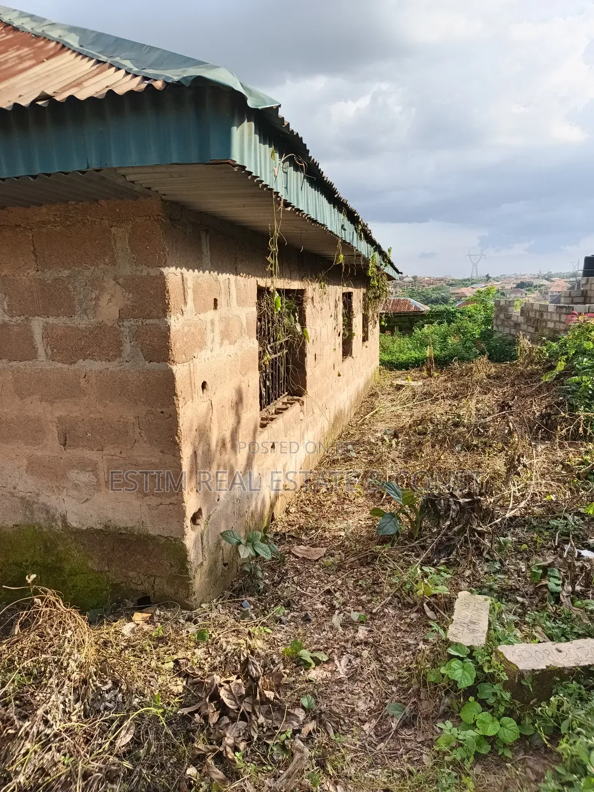 6bdrm Bungalow In Ibadan For Sale