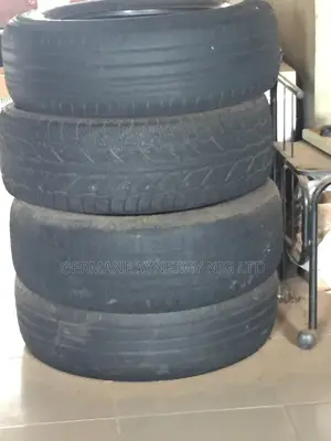 Fairly Used Tyres for Jeep/Suv 245/65r17