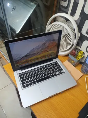 Laptop Apple MacBook 2012 8GB Intel Core I5 SSD 256GB