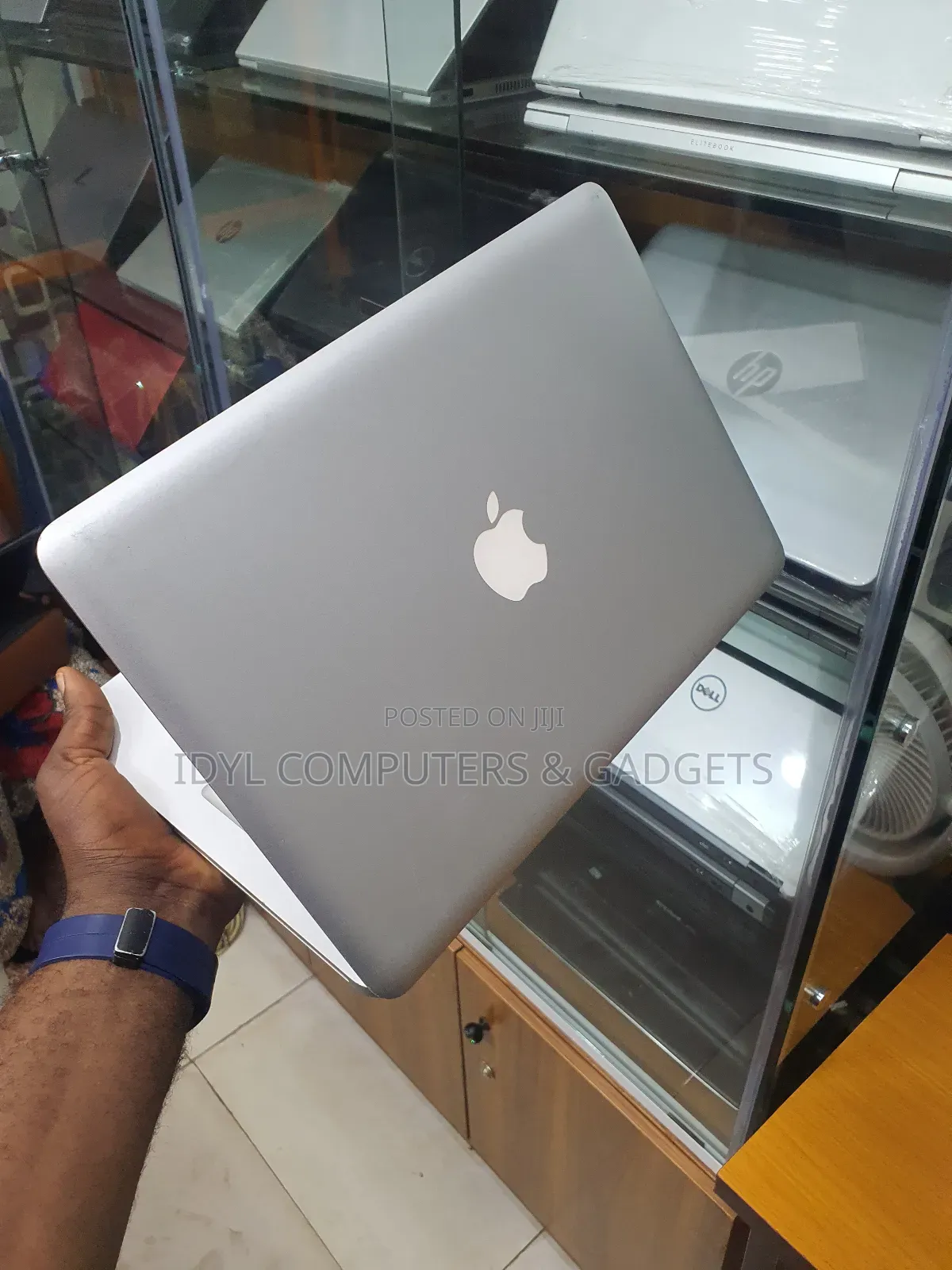 Laptop Apple MacBook 2012 8GB Intel Core I5 SSD 256GB