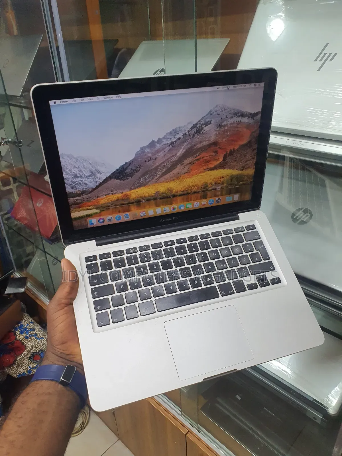 Laptop Apple MacBook 2012 8GB Intel Core I5 SSD 256GB