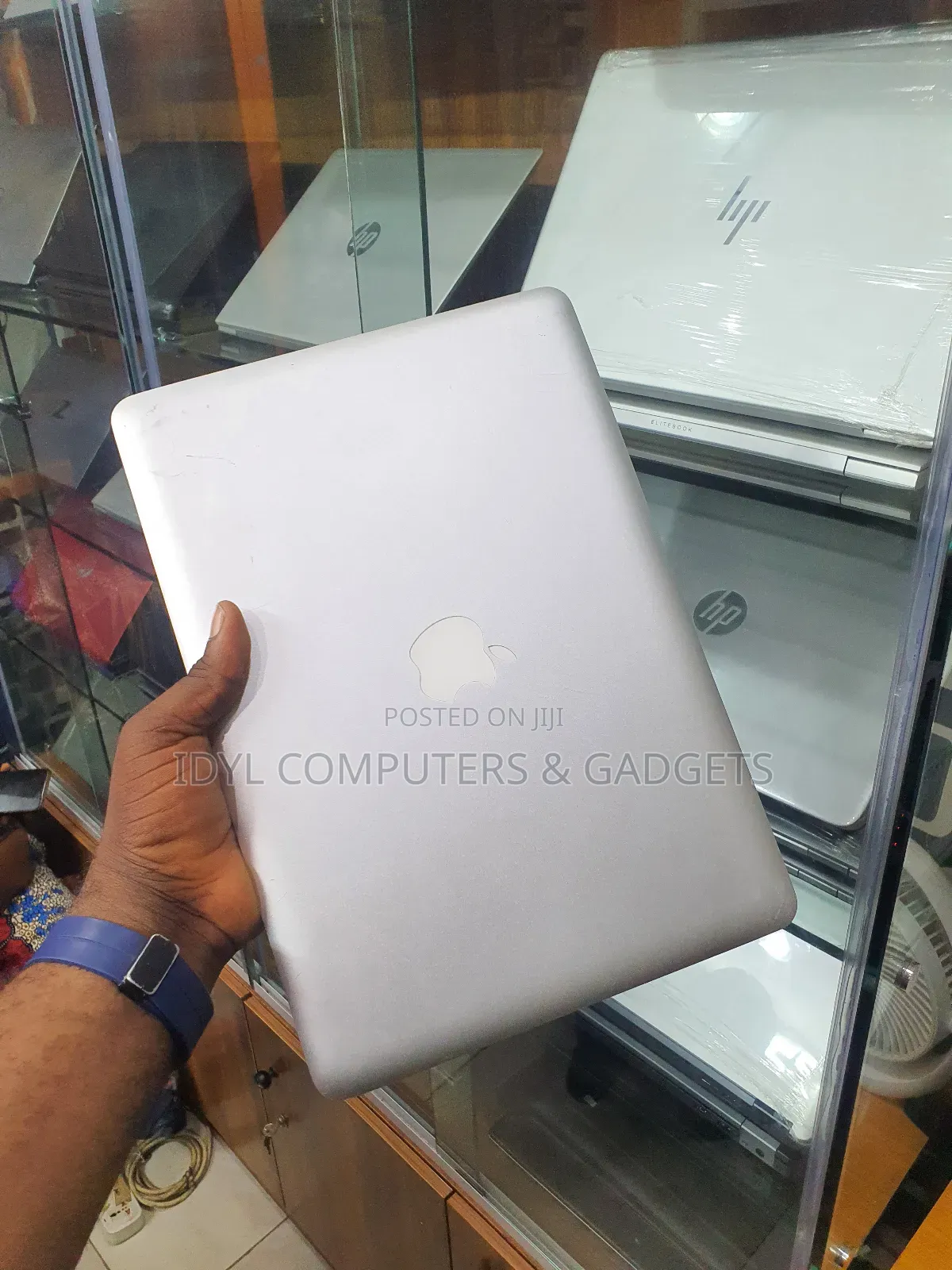 Laptop Apple MacBook 2012 8GB Intel Core I5 SSD 256GB