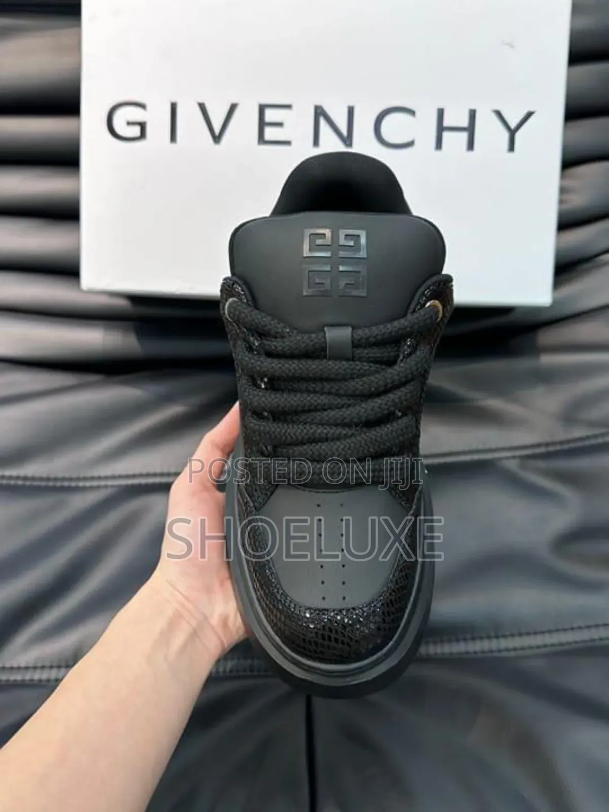 Timeless Classic Givenchy Giv 1