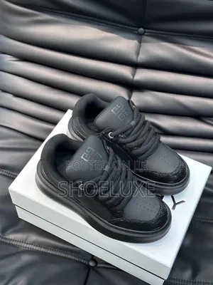 Timeless Classic Givenchy Giv 1