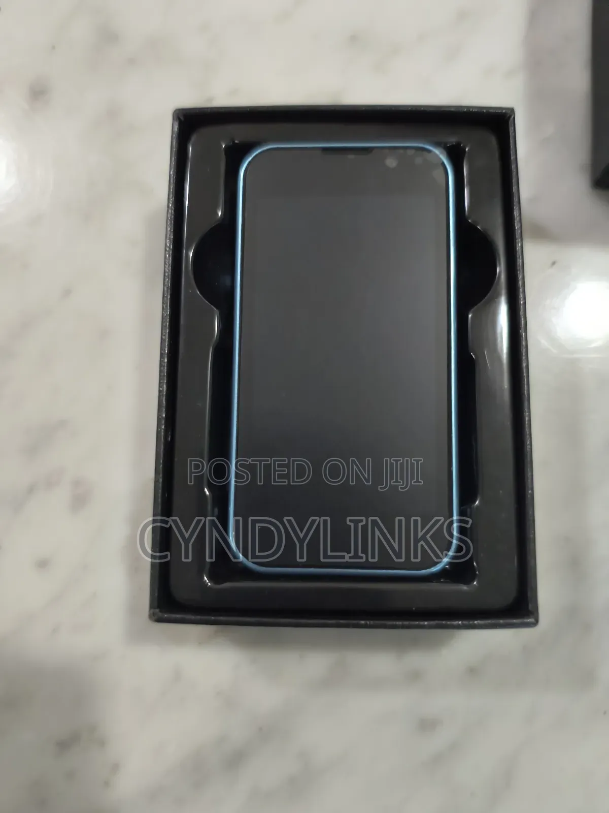 New Mobile Phone 16 GB Blue