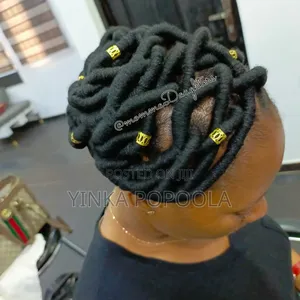Hair Stylist Wanted For Immediate Employment