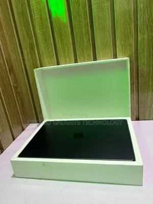 Apple MacBook Pro 2023 M3 Pro 14-Inch 18GB SSD 512GB