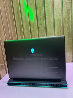Laptop Dell Alienware M16 R2 64GB Intel Core Ultra 7 SSD 1T