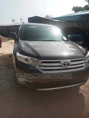 Toyota Highlander 2012 Gray