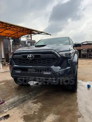 Toyota Tacoma SR5 Double Cab 6' Bed AT 2024 Gray