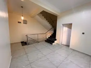 4bdrm Townhouse / Terrace in Guzape District for rent