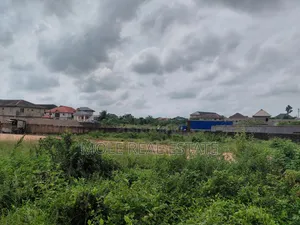 48 Acers Along Lagos Ibadan Expressway B/4 Interchange