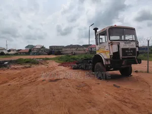 16 Acers of Land Along Lagos Ibadan Expressway