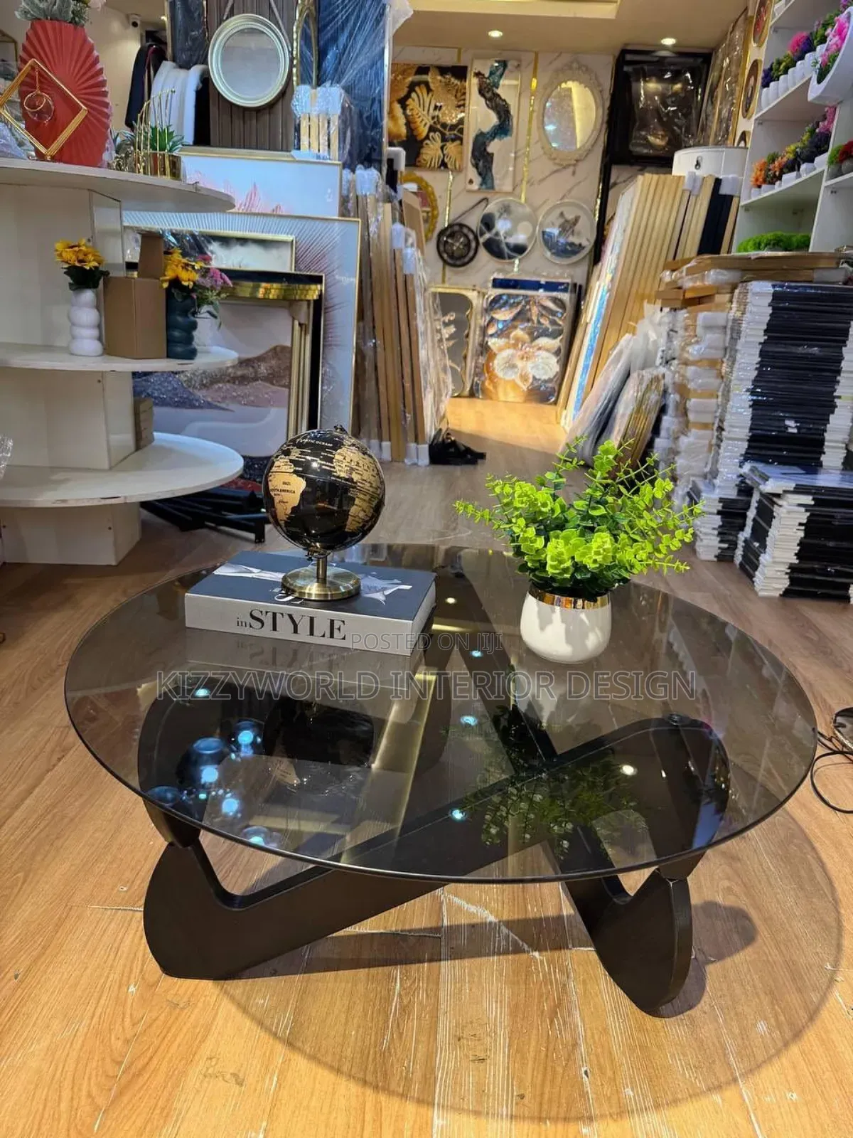 Design Glass Center Table.