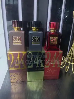  Oud Perfume