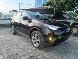 Toyota RAV4 XLE 4dr SUV (2.5L 4cyl 6A) 2015 Black
