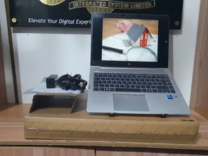 New Laptop HP EliteBook 8570P 8GB Intel Core I7 SSD 256GB