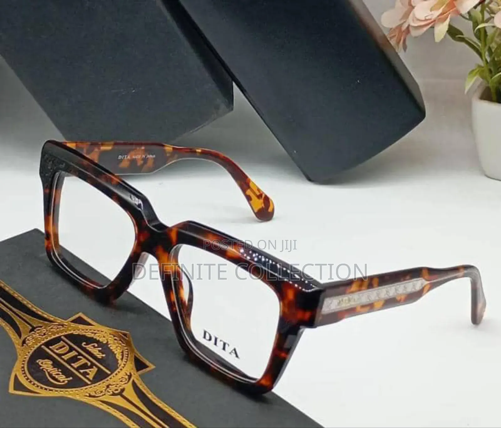 Dita Top Quality Glass
