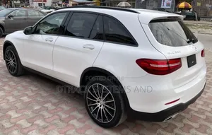 Mercedes-Benz GLC-Class 2016 White