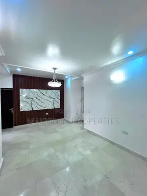 2bdrm Apartment in Lekki Phase 1 for rent