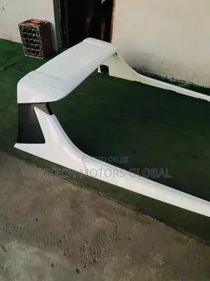 Booth Spoiler Hilux and Tacoma Available