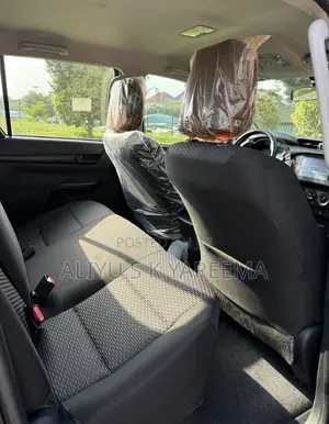 New Toyota Hilux 2025 Black