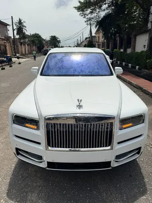 Rolls-Royce Cullinan Base 2020 White