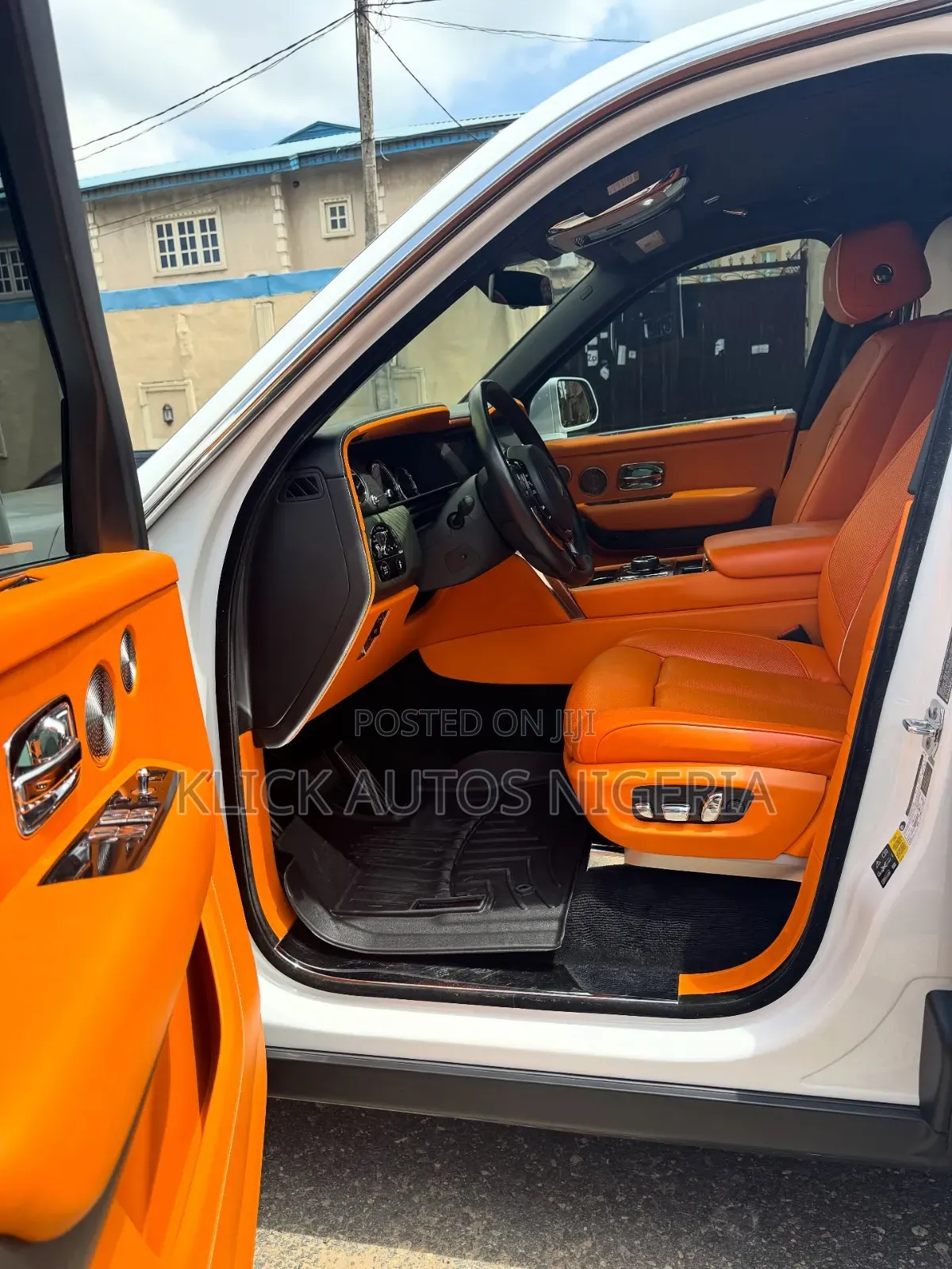 Rolls-Royce Cullinan Base 2020 White