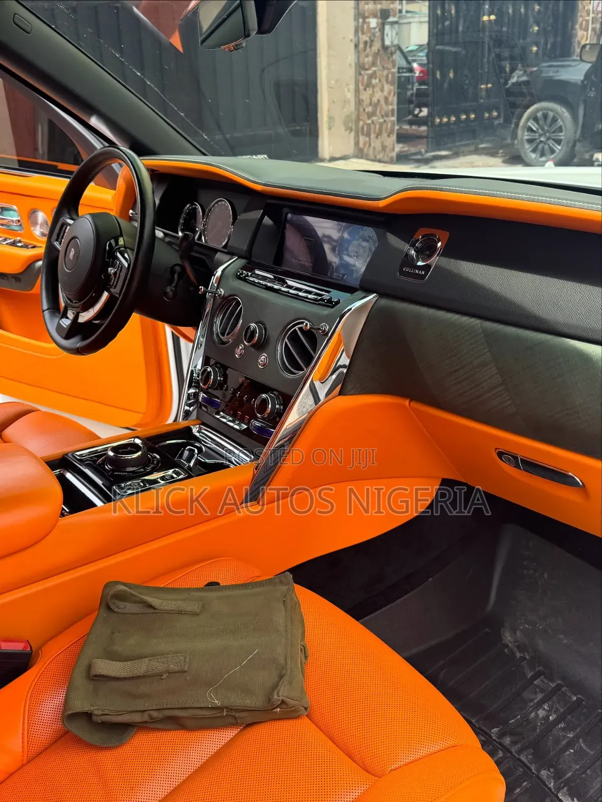 Rolls-Royce Cullinan Base 2020 White