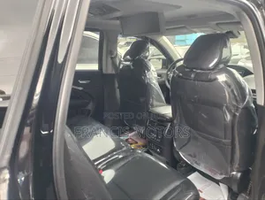 Acura MDX Advance and Entertainment Packages 4dr SUV (3.5L 6cyl 6A)