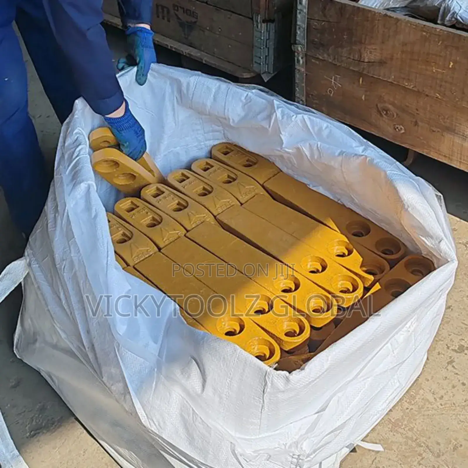 Pay Loader Bucket Teeth