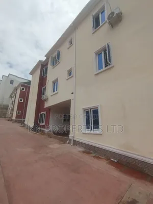 3bdrm Block of Flats in Diplomatic Zone, Guzape District for rent