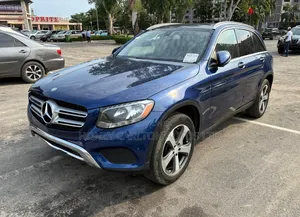 Mercedes-Benz GLC-Class 2016 Blue