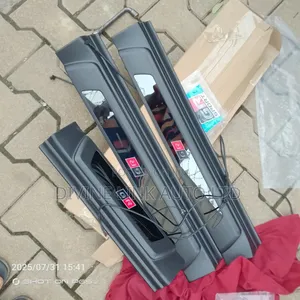 Running Board Hilux With Light