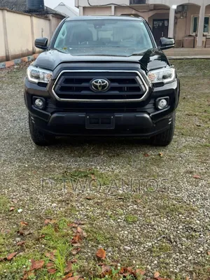 Toyota Tacoma SR5 2021 Black