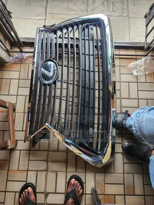 Front Grille Rx350 2016-2018 Xle