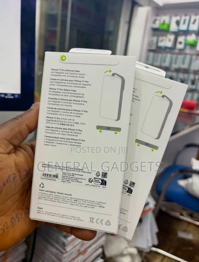 iPhone 17 Pro Silicone Case With Magsafe