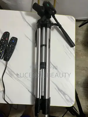 Premium Adjustable Aluminum Tripod
