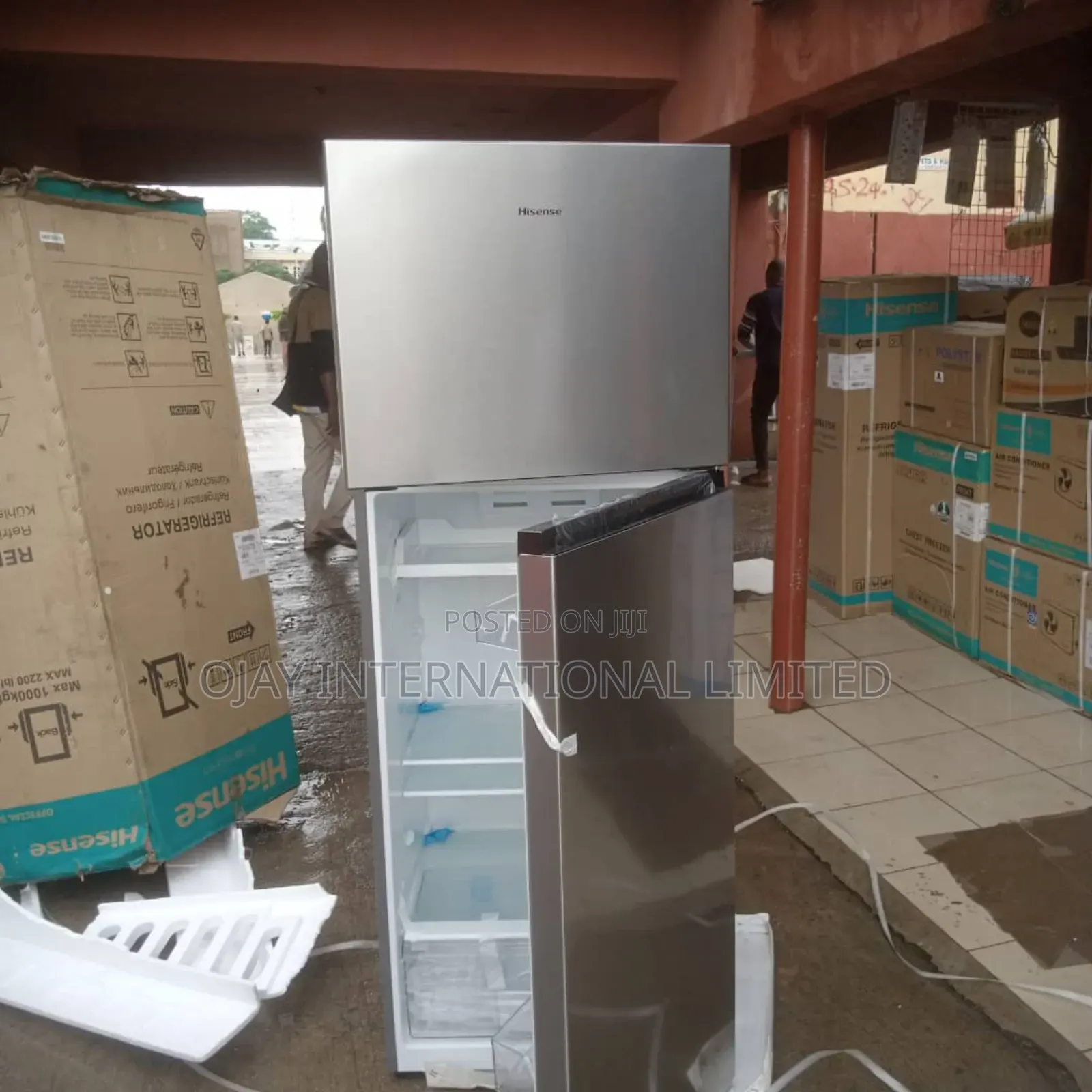 Hisense Fridge Ref 240