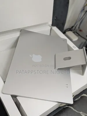 Desktop Computer Apple iMac M3 8GB Apple M3 SSD 256GB