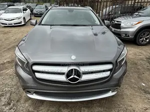 Mercedes-Benz GLA 250 2015 Gray