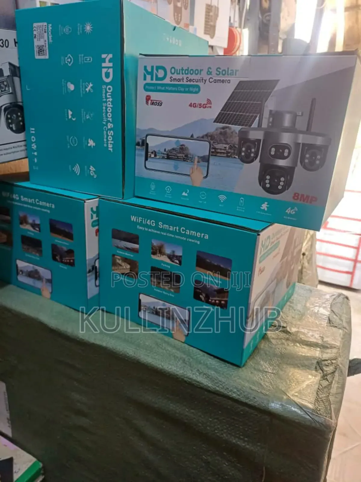 Solar-Powered Auto Tracking 4g Rotational CCTV Camera Complete 3-Lens