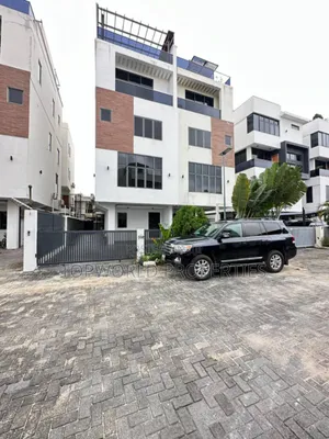 5bdrm Duplex in Banana Island for sale