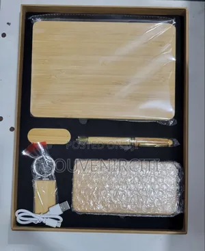 5pcs Wooden Corporate Gifts Set