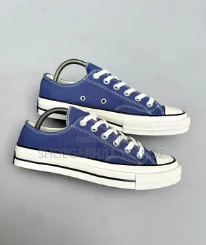 Unisex Converse Chuck Taylor Low