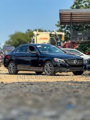 Mercedes-Benz C300 Luxury 4dr AWD 4Matic Sedan (2.0L 4cyl 7A) 2015