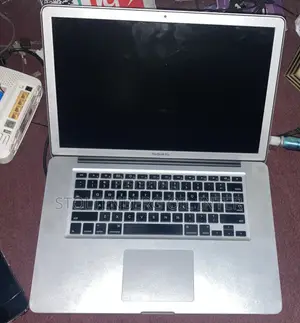Laptop Apple MacBook Pro 8GB Intel Core I7 HDD 500GB