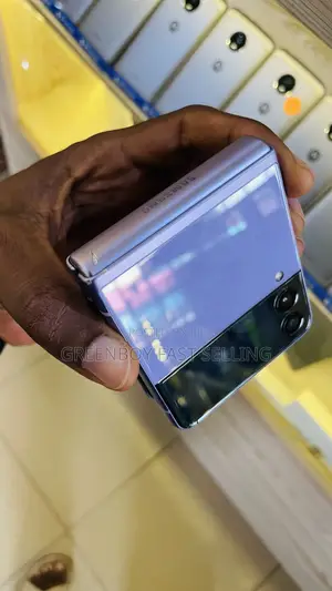 Samsung Galaxy Z Flip 3 128 GB Blue